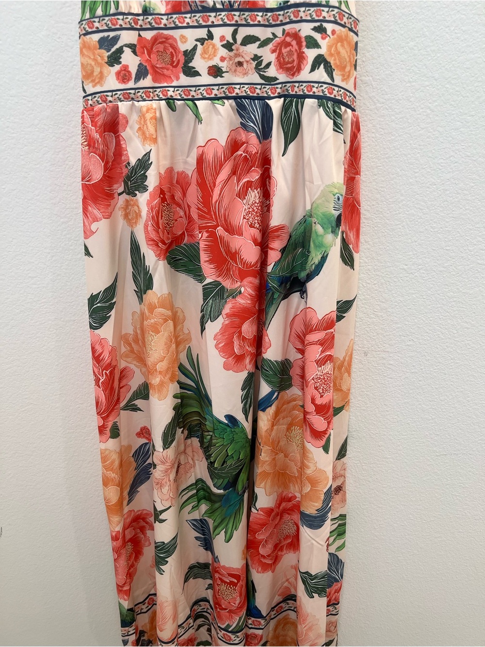 Floral V-Neck Maxi Dress with Parrot Print -by Sunday Up Size L - Picture 2 of 4